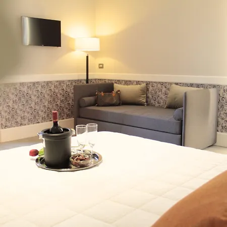 Fragrance St. Peter Hotel 3*