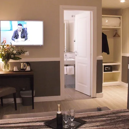 Fragrance St. Peter فندق روما