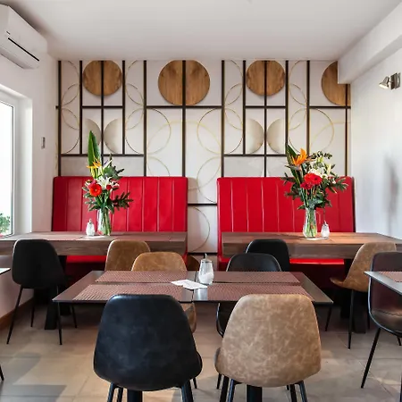 Fragrance St. Peter روما