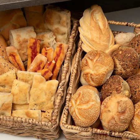 Fragrance St. Peter 3* روما